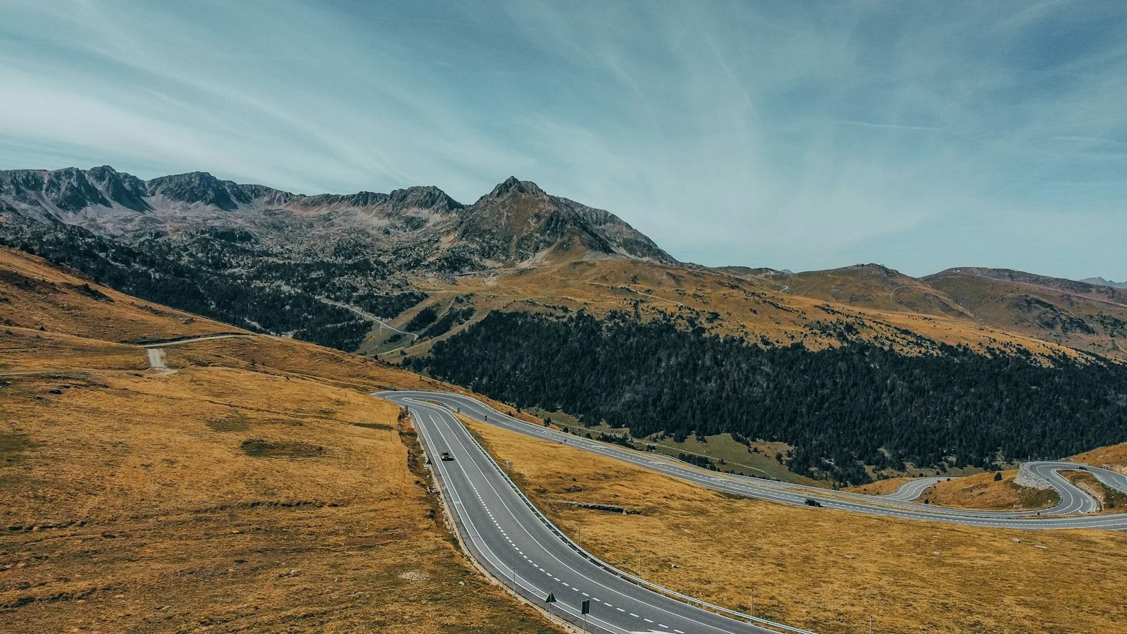 Arriver dans les Pyrénées : avion, train ou voiture